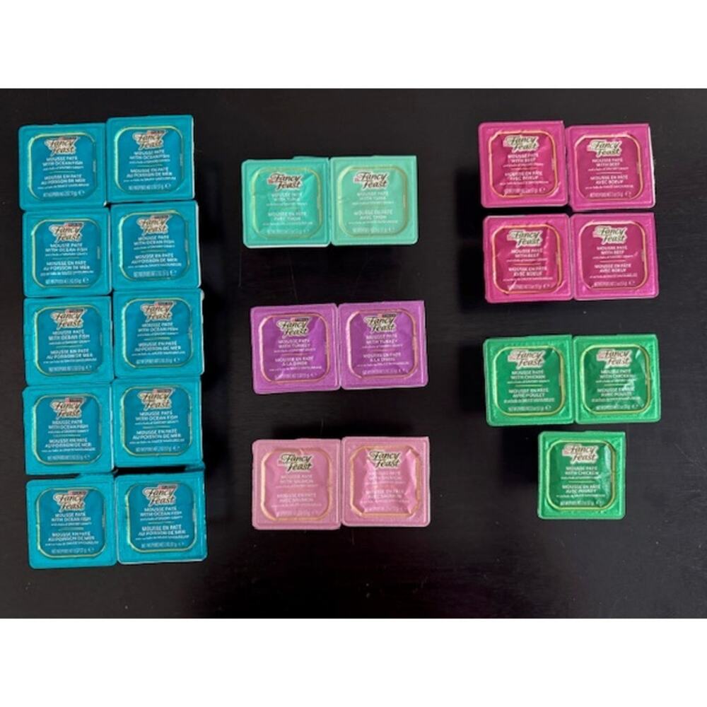 Fancy Feast Gems Mousse Pate Wet Cat Food Variety Pack – Lot of 23 Trays – NEW